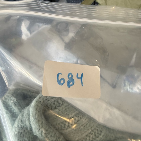 ABERCROMBIE & FITCH Women's Off-The-Shoulder Ribbed Sweater Size S - Picture 6 of 6